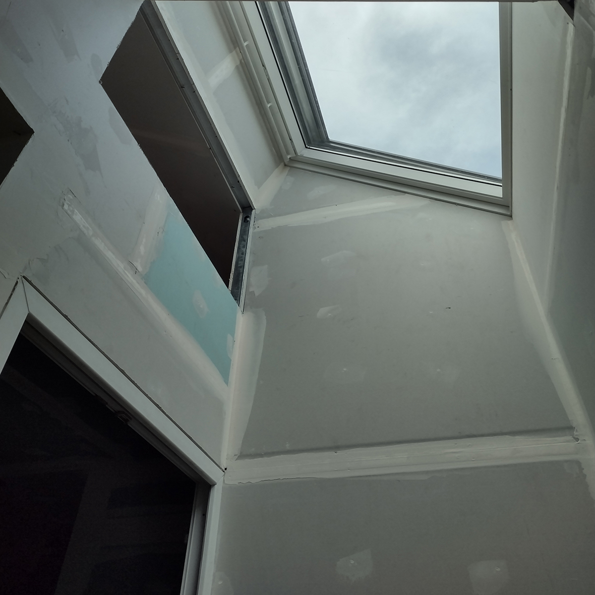 renvation_thermique_globale_maison_extension_ossature_bois_poele_masse_03